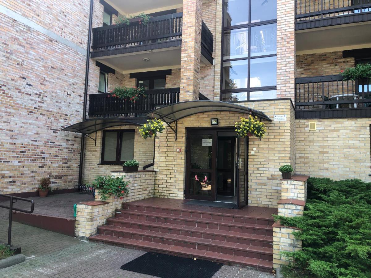 Aparthotel Lesny Dwor Großmöllen Exterior foto